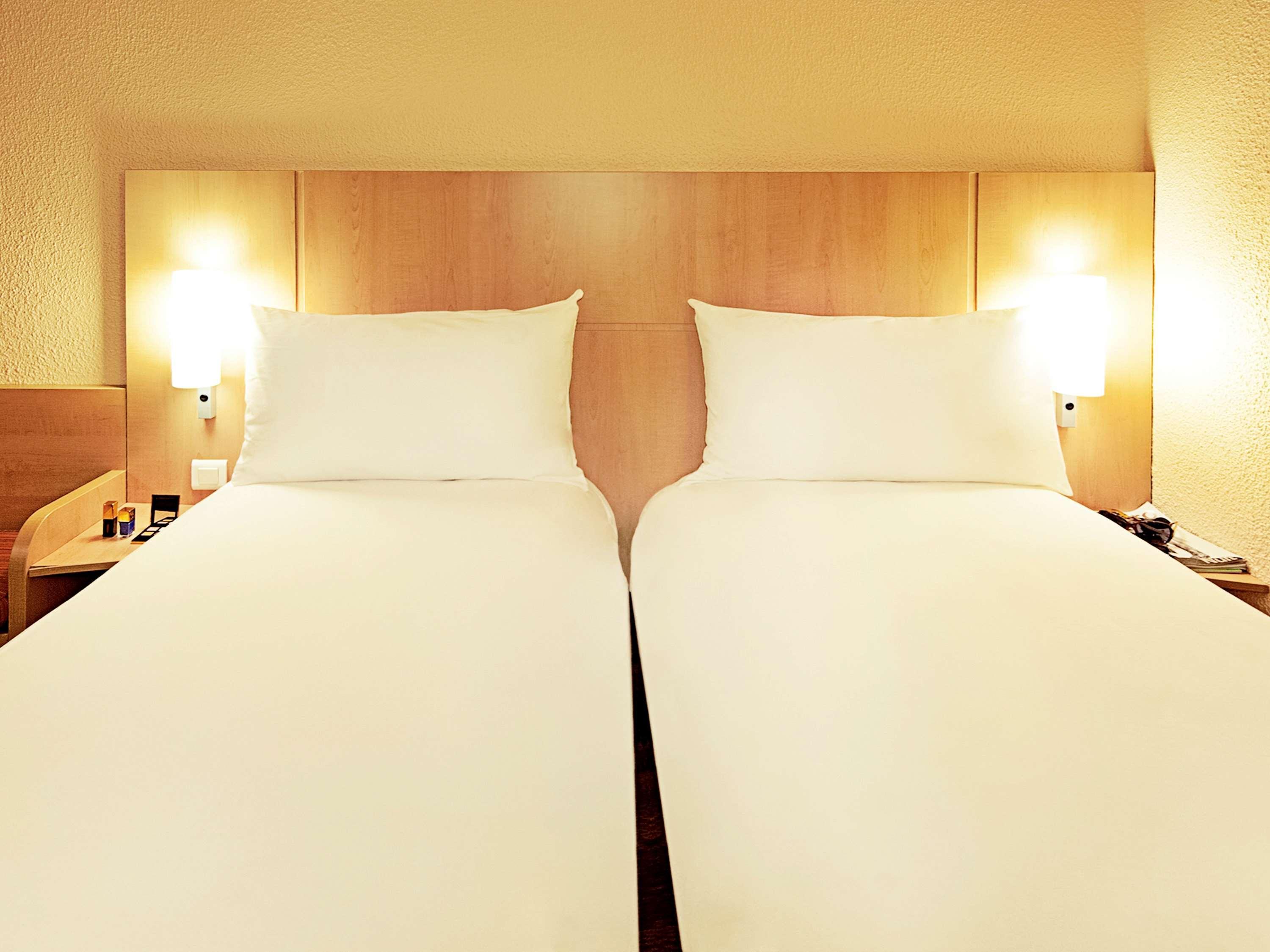 B&B Hotel Lille Roubaix Centre Grand-Place Екстериор снимка