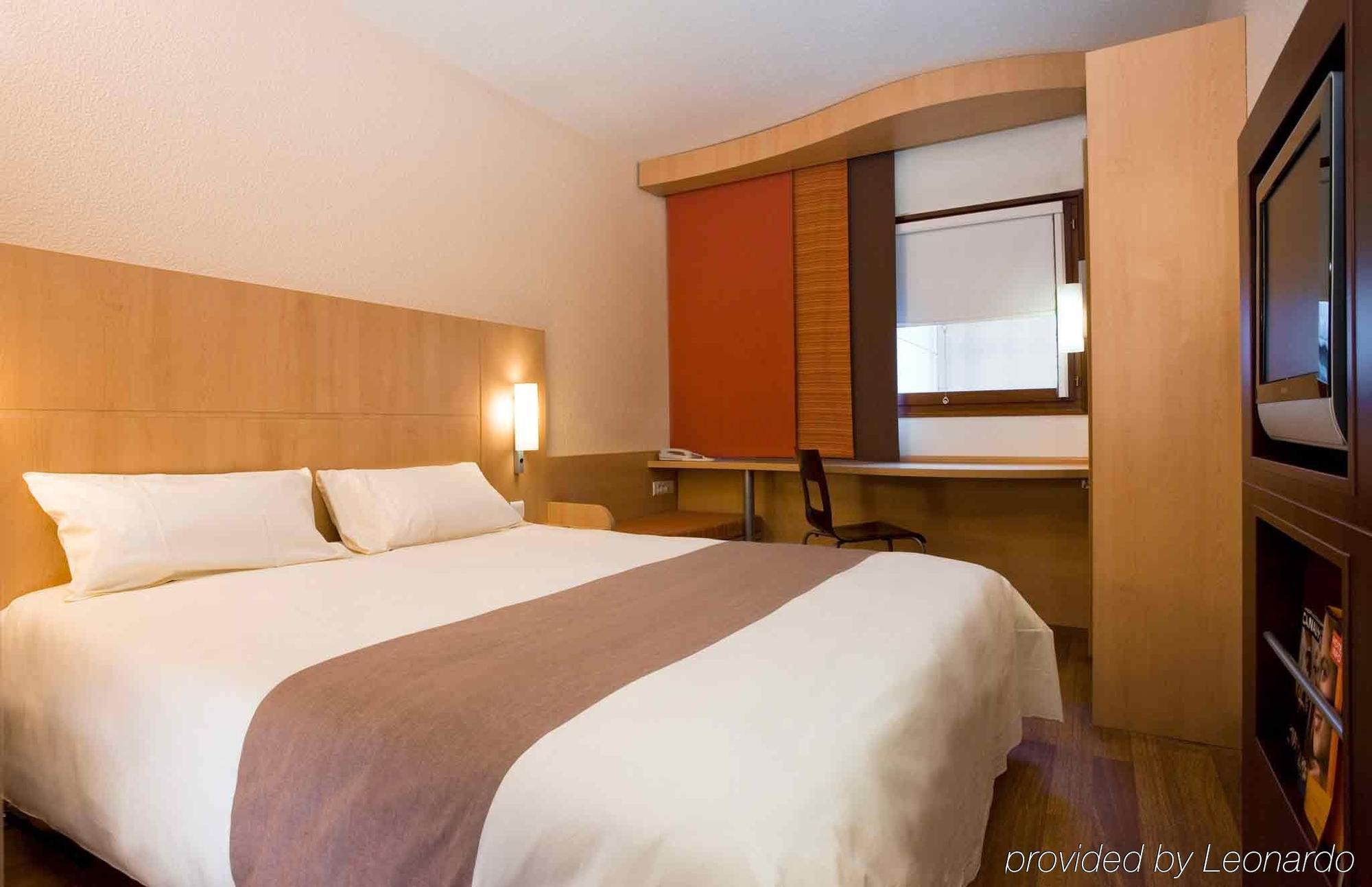 B&B Hotel Lille Roubaix Centre Grand-Place Екстериор снимка