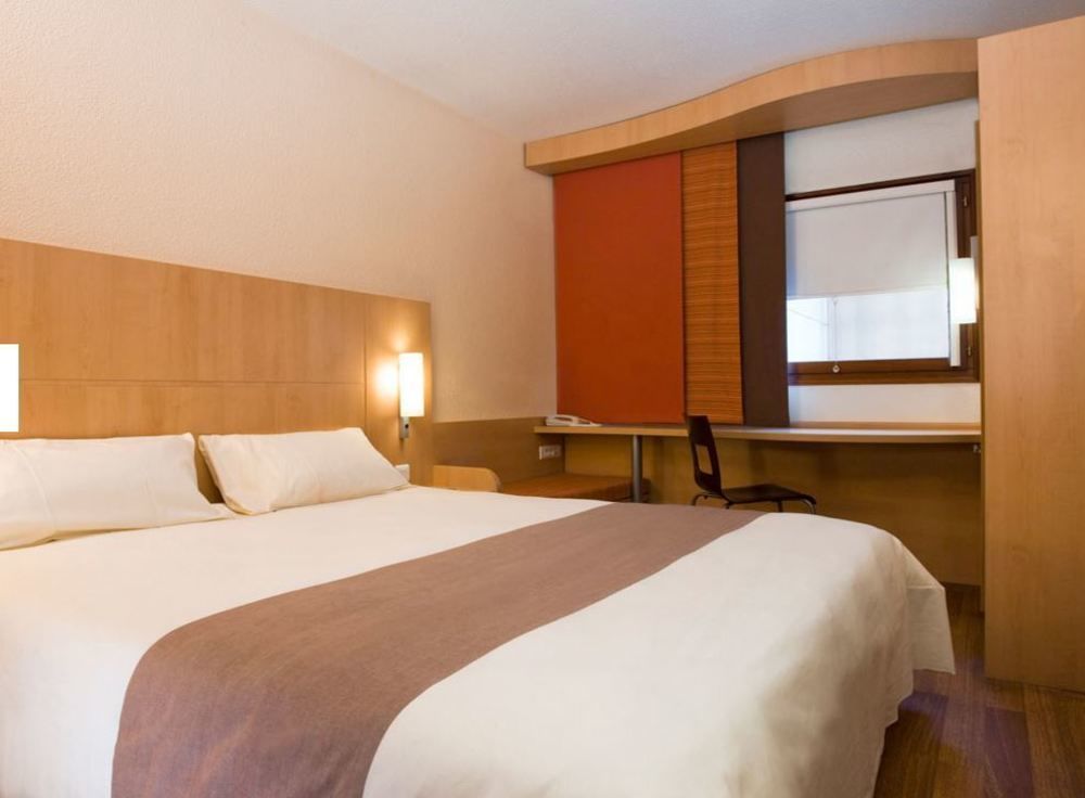 B&B Hotel Lille Roubaix Centre Grand-Place Екстериор снимка