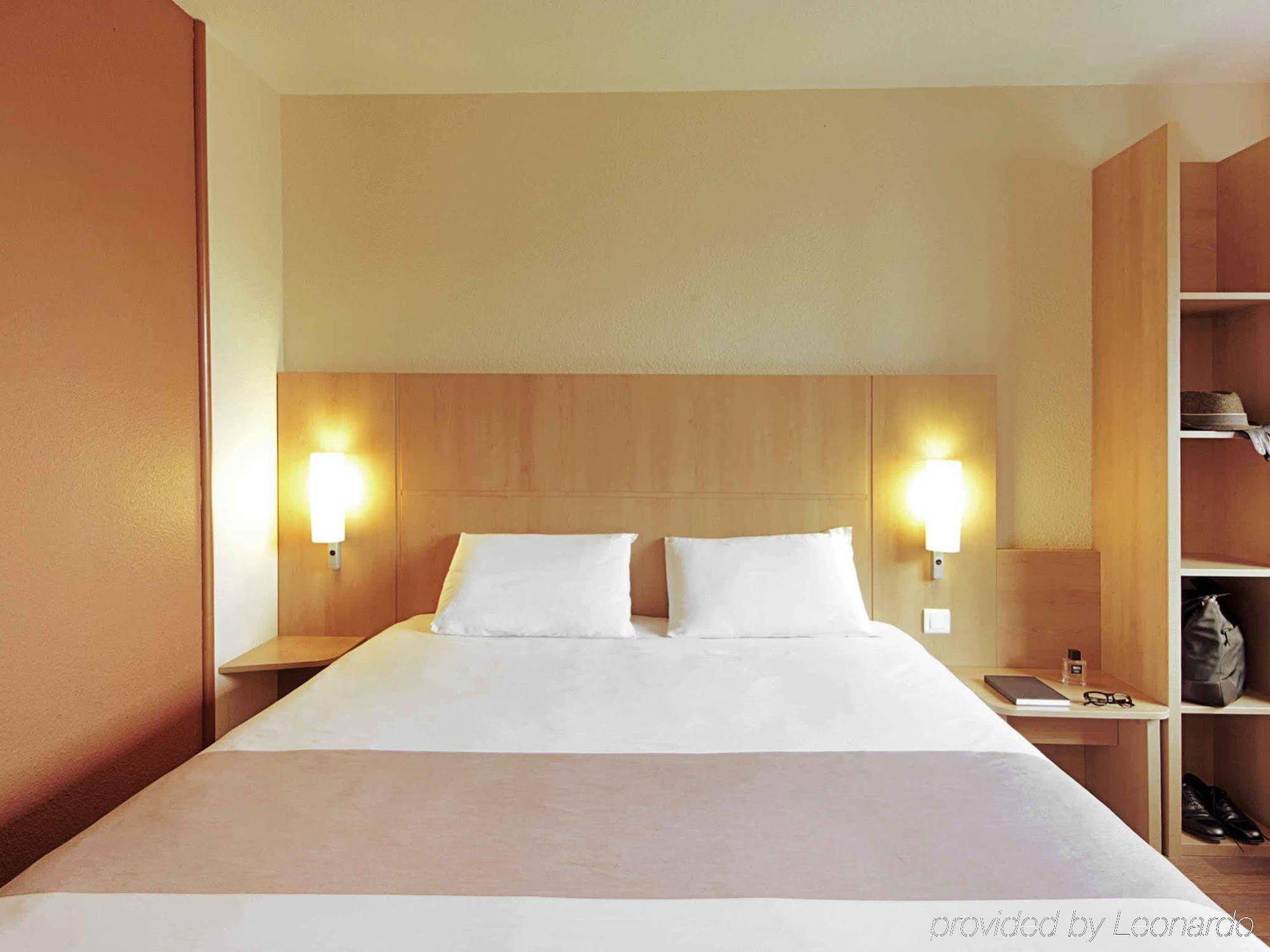 B&B Hotel Lille Roubaix Centre Grand-Place Екстериор снимка