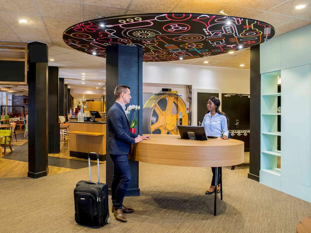 B&B Hotel Lille Roubaix Centre Grand-Place Екстериор снимка
